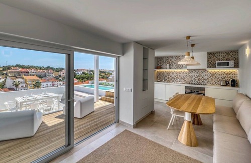 Ferragudo Skihütte | Casa Alba - Luxuriöses Stadthaus in Ferragudo mit Tauchbecken