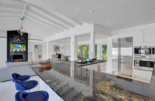 Birch Park Finger Streets Haus | Casa Alinna☀️HEATED Pool-Spacious Private Fort Lauderdale Beach House Kayak/Park