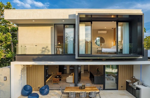 Jaco Haus | Casa Almendros