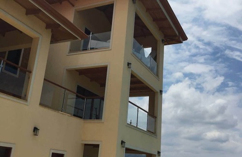 Playa Hermosa Villa | Casa Amarillo Jaco Beach