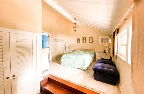 Vila Velha Haus | Casa Ampla com Praia Privativa, Área Verde, Deck, Churrasqueira e Forno de Pizza