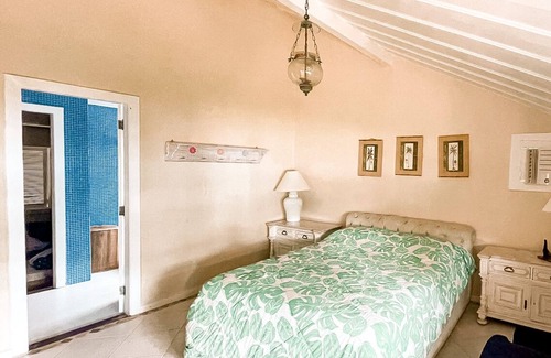 Vila Velha Haus | Casa Ampla com Praia Privativa, Área Verde, Deck, Churrasqueira e Forno de Pizza