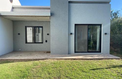 Saladillo Haus | Casa amplia y moderna