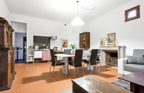 Careggi Rifredi Haus | Casa Andrea (Apt Grapefruit)