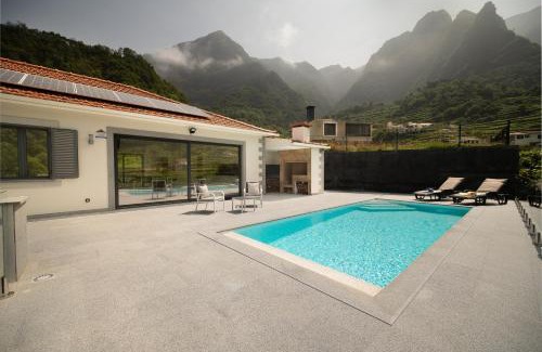 Sao Vicente Haus | Casa Avô da Pedra, By OP