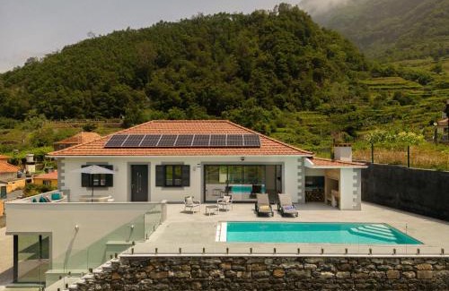 Sao Vicente Haus | Casa Avô da Pedra, By OP