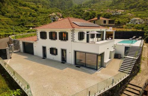 Sao Vicente Haus | Casa Avô da Pedra, By OP