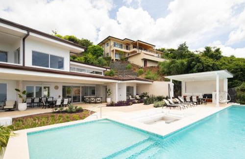 Brasilito Haus | CASA AYLA A - stunning 5BR Ocean view house & infinity pool in Flamingo