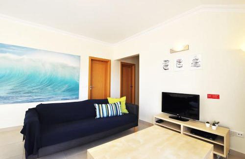 Ferrel Wohnung | Casa Baleia - Praia e Piscina - 10 pessoas