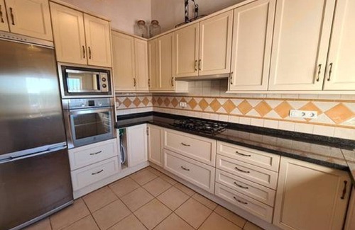 Canillas de Albaida Villa | Casa Bán Wonderful Villa with A/C 3 bedrooms 2 bathrooms. Private Pool & BBQ