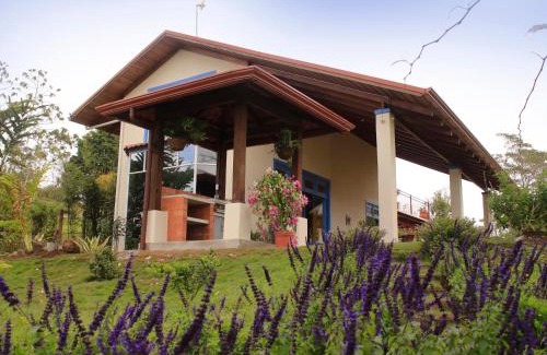 Orosi Haus | Casa Bartzis, Close to Orosi and Tapanti National Park