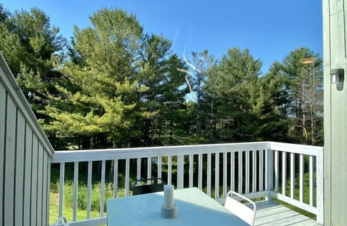 Acme Eigentumswohnung | ❦ Bequeme 3BDR Eigentumswohnung @ Hilltop - Großartige Lage !!