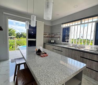 Montenegro Haus | Casa Campestre Bello Atardecer Cerca al Parque del Café con Piscina