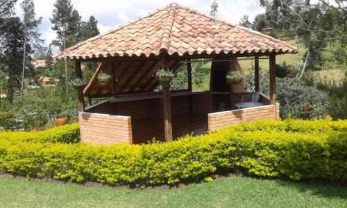 Los Santos Villa | CASA CAMPESTRE frente Acuarela -Mesa de los Santos