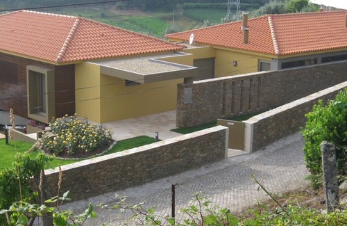 Caminha Haus | Casa Campo da Eira by House and People