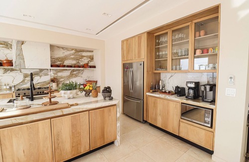 Lomas de Palmira Villa | Casa Carousel! Stunning La Paz Villa - Perfect for Large Groups! Views + more