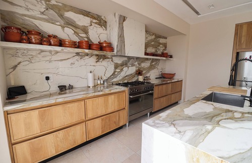 Lomas de Palmira Villa | Casa Carousel! Stunning La Paz Villa - Perfect for Large Groups! Views + more