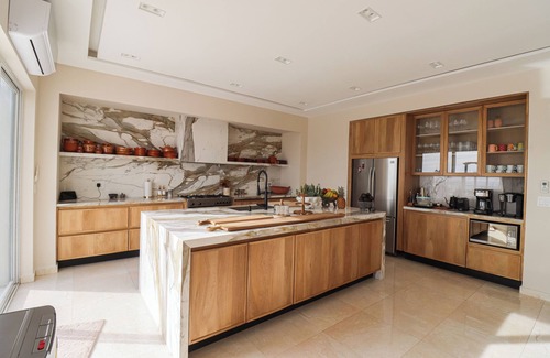 Lomas de Palmira Villa | Casa Carousel! Stunning La Paz Villa - Perfect for Large Groups! Views + more