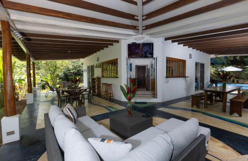 Portalon Haus | Casa Cedro - Portasol Vacation Rentals
