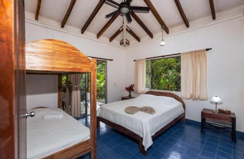 Portalon Haus | Casa Cedro - Portasol Vacation Rentals
