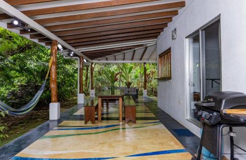 Portalon Haus | Casa Cedro - Portasol Vacation Rentals