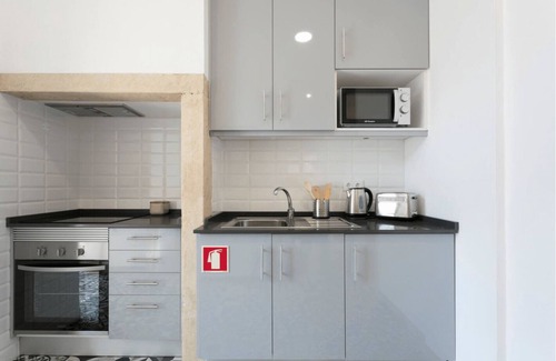Mouraria Wohnung | Casa Cheia de Graça: Charming 2-bedroom apartment in superb Lisboa with WiFi