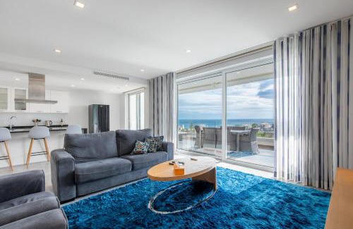 Porto de Mos Wohnung | Casa Chloe Luxury Oceanview Penthouse