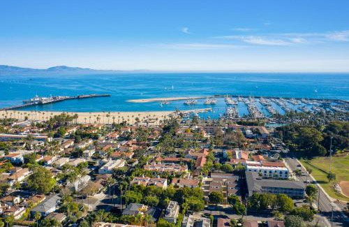 The Funk Zone Villa | Casa Cielo