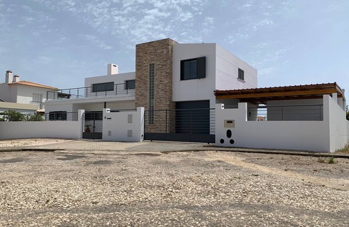 Sagres Haus | Casa com 3 Quartos e Piscina a 5 Minutos da Praia da Mareta