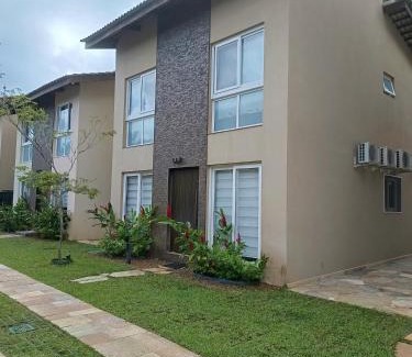 Juquehy Haus | Casa com 3 suítes em condomínio com piscina em Juquehy