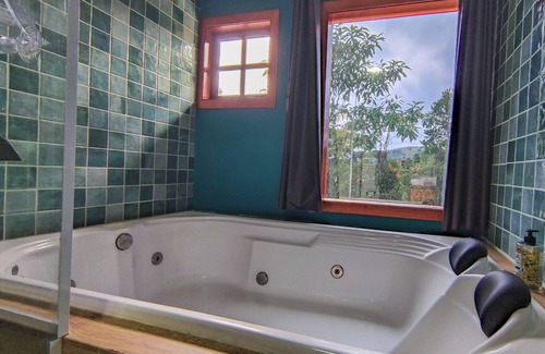 Loteamento Jardim Veu da Noiva Haus | Casa com banheira no centro de Campos do Jordão/SP