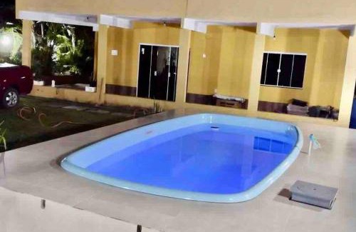 Ariro Haus | Casa com churrasqueira e piscina, perto de riacho