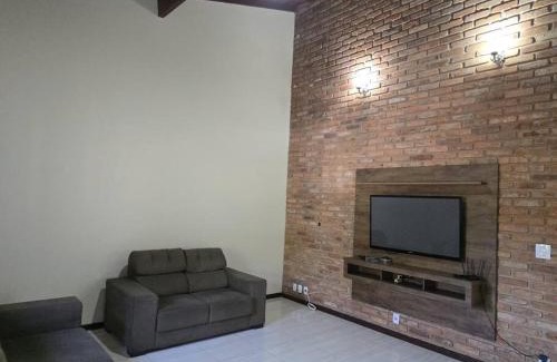 Brotas Haus | Casa com piscina próxima à natureza