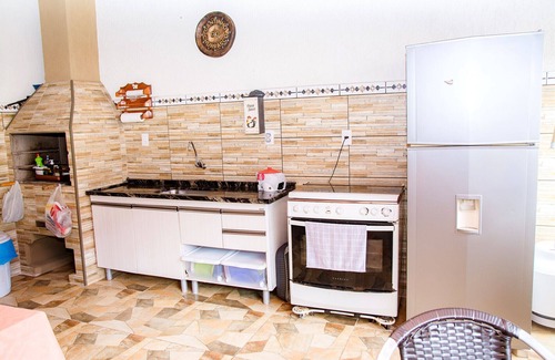 Centro Haus | NOVO - Casa com piscina no centro de Caraguatatuba