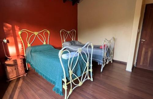 Ascochinga Haus | Casa completa con piscina y quincho en Ascochinga, 4 habitaciones, zona golf