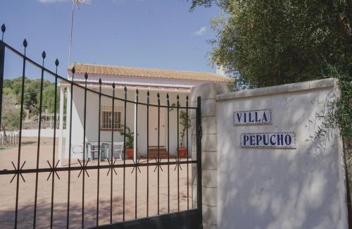 Almodovar del Rio Villa | Casa con piscina de agua salada Villa Pepucho 2
