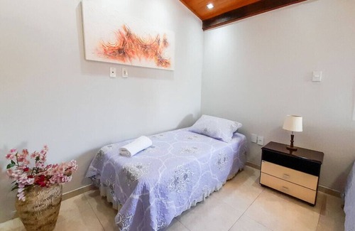 Lavras Wohnung | Casa confortável com churrasqueira em Lavras/MG