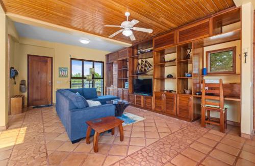 Caribbean Way Haus | Casa Corazón @ Eddie beach