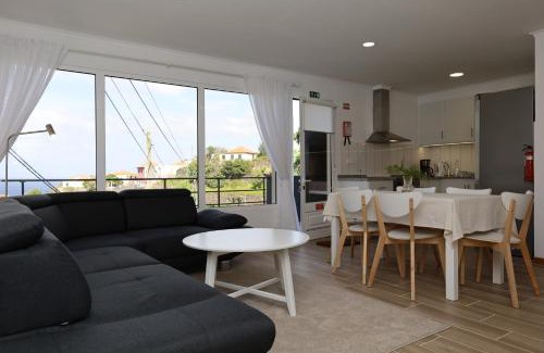 Ponta Delgada Haus | Casa das Feiteiras by AnaLodges