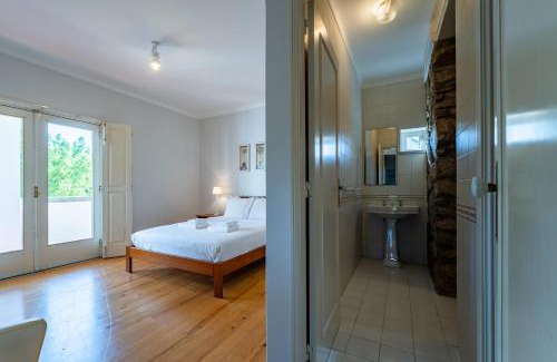 Caminha Haus | Casa das Pintoras Garden and Pool