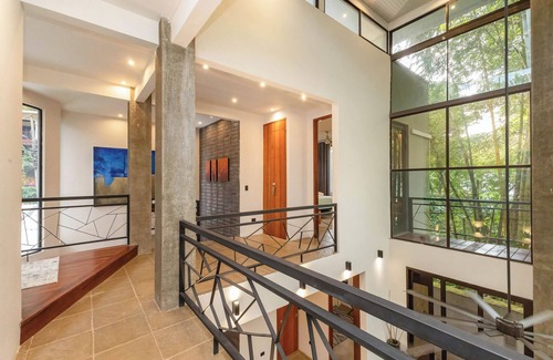 Valle Pura Vida Haus | Casa de Agua - 3-bedroom house in charming Manuel Antonio with WiFi, AC