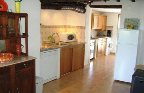 Arganil Haus | Casa de Alagoa, 2kms Arganil, sleeps 8