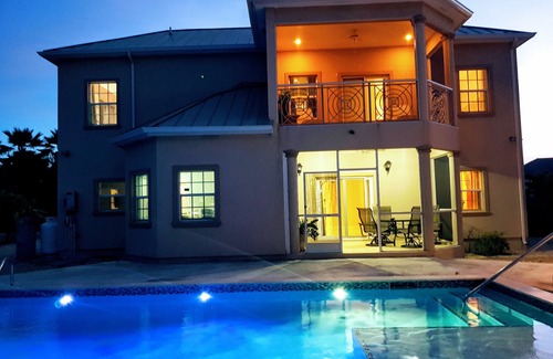 Patricks Island Wohnung | Casa de Bells 2 - Studio-Apartment mit Pool, Pavillon, eigenem Eingang und Parkplatz