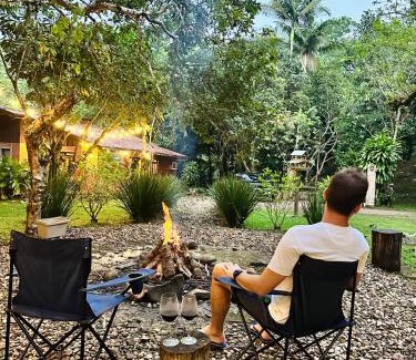 Alto Gasparinho Haus | Casa de campo com cachoeira no quintal