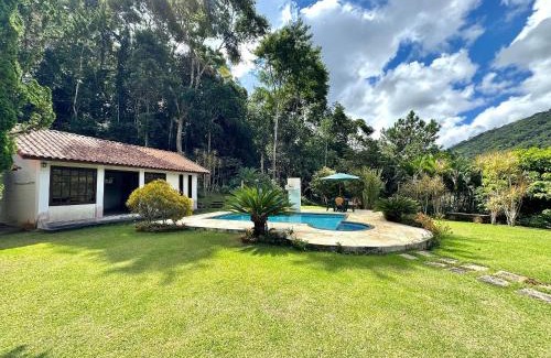 Duas Barras Haus | Casa de Campo com piscina, lago e Wi-fi