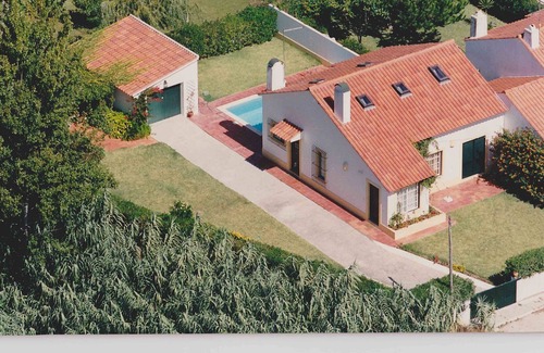 Colares Haus | Casa de Colares - Pool and Private Garden