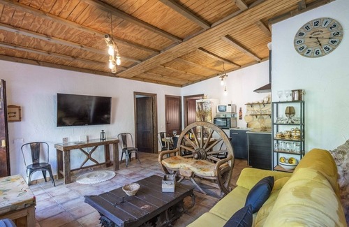 Iznajar Villa | Casa de La Cascada Iznájar by Ruralidays