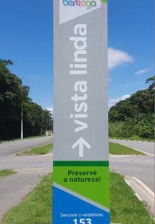 Vista Linda Haus | CASA DE PRAIA COM DUAS PISCINAS E GARAGEM