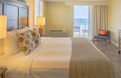 Volusia County Resort | Casa Del Mar Beach Resort, Just steps from the ocean