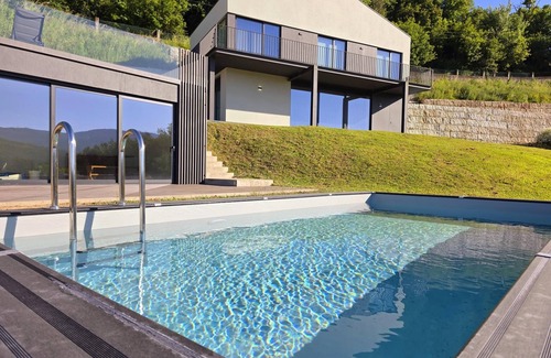 Vila Hütte | Casa do Barbeiro | Accommodation with River Views | Agro-tourism